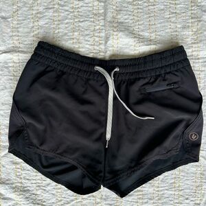 Lined Vuori Women’s Athletic Shorts